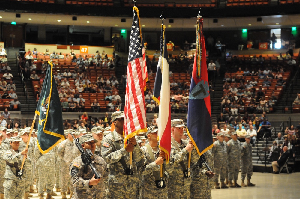 36th ID Deployment Ceremony Celebrates Soldiers, Peace