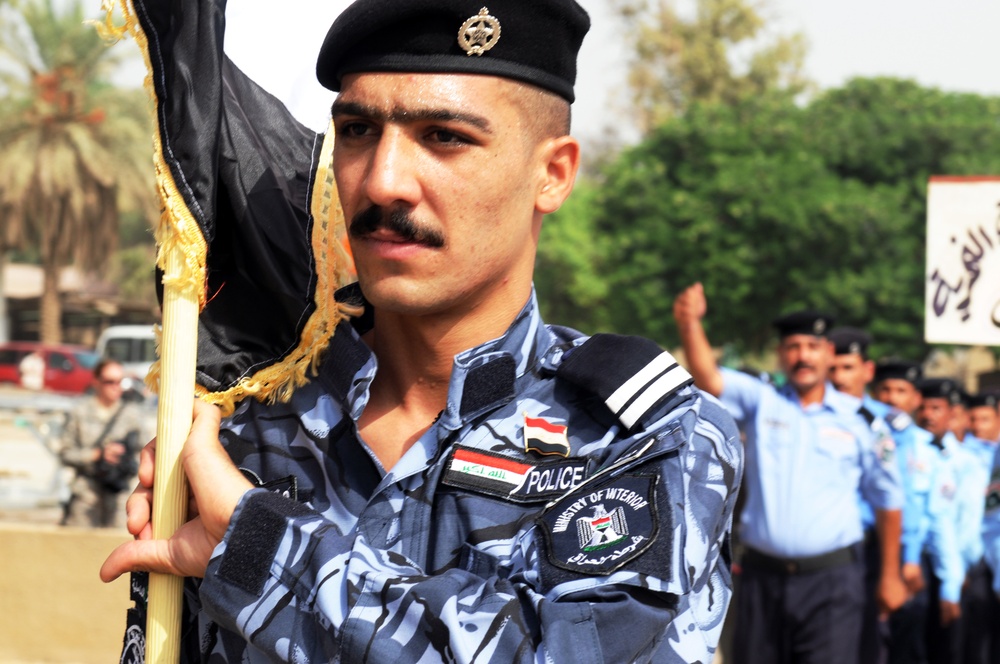 Baghdad River Patrol Adds 40 Graduates to Its Ranks