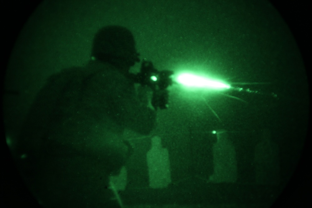 Force Reconnaissance Platoon Night Shoot