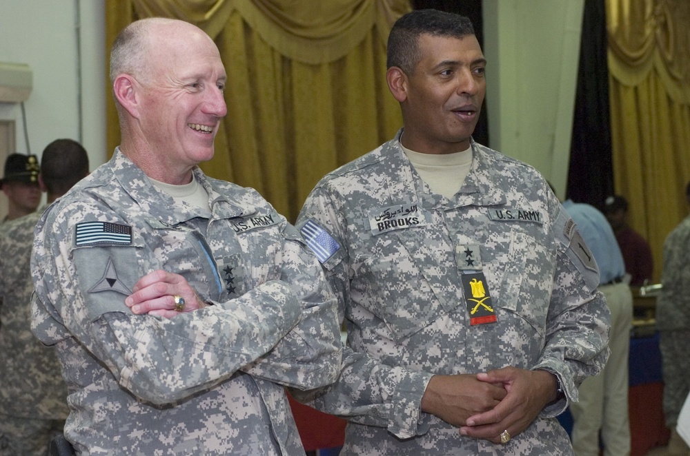 Lt. Gen. Bob Cone visits Contingency Operating Station Kalsu