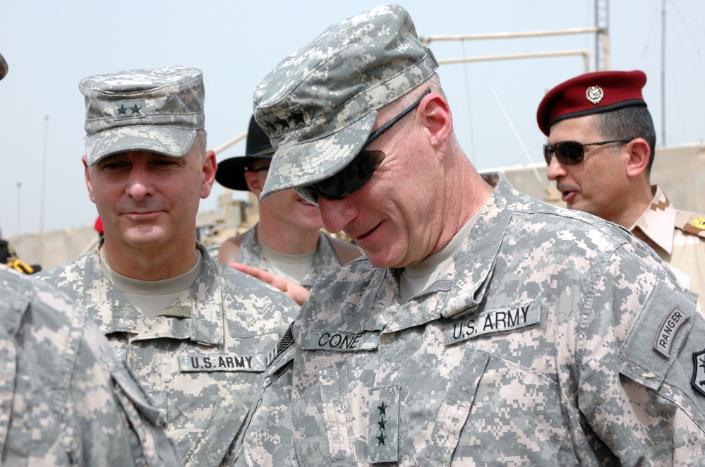 Lt. Gen. Bob Cone visits Contingency Operating Station Kalsu
