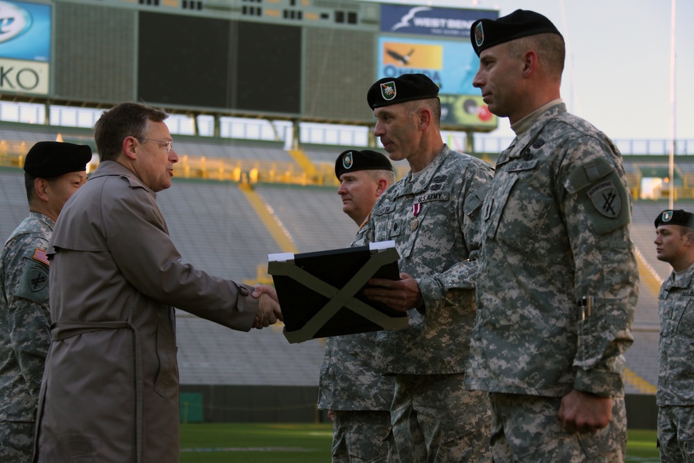 Lambeau Field Hosts 432nd Civil Affairs Battalion Change of Command Ceremony