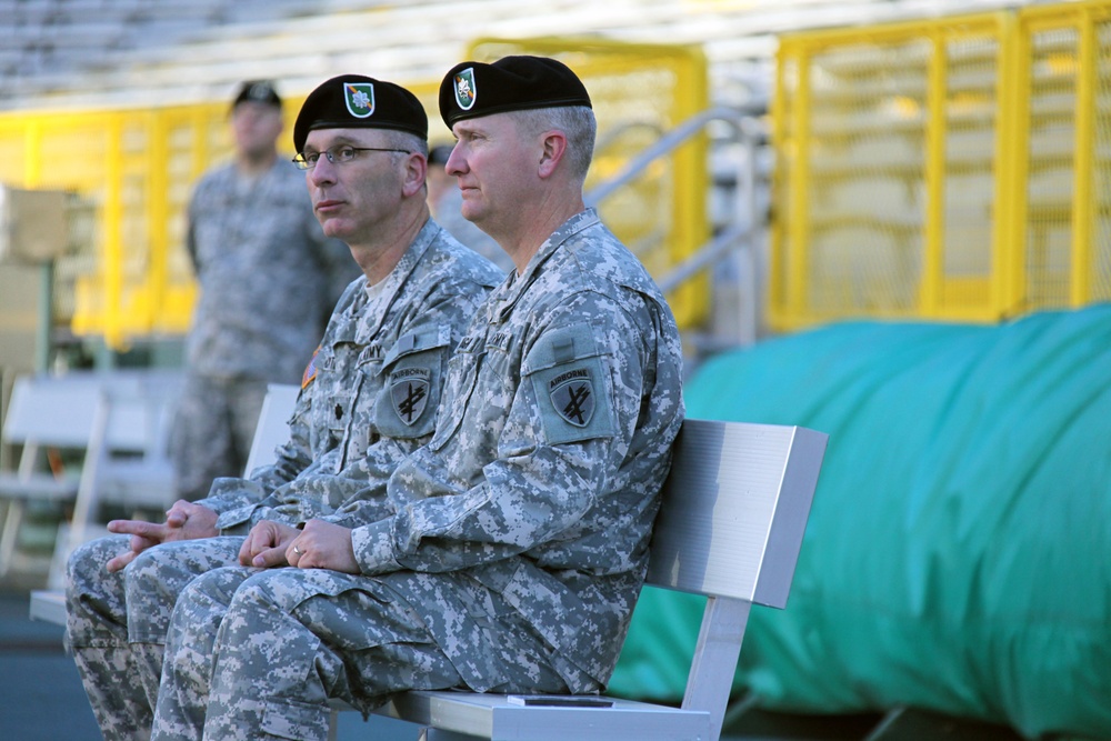 Lambeau Field Hosts 432nd Civil Affairs Battalion Change of Command Ceremony