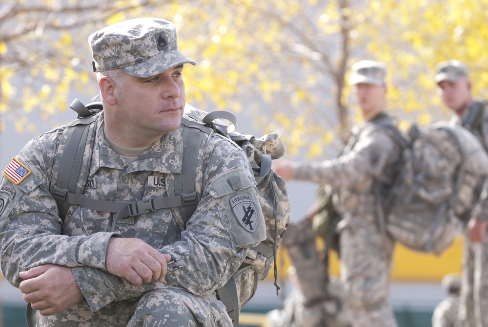 432nd Civil Affairs Battalion Tours Green Bay the Army Reserve Way