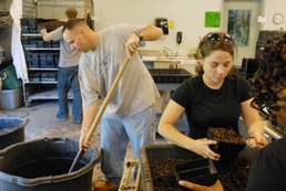 Wasp Sailors Help Maintain Norfolk Botanical Garden