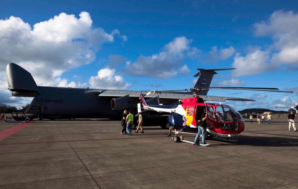 C-5 Delivers Aircraft for Kaneohe Bay Air Show