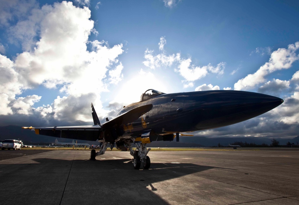 C-5 Delivers Aircraft for Kaneohe Bay Air Show