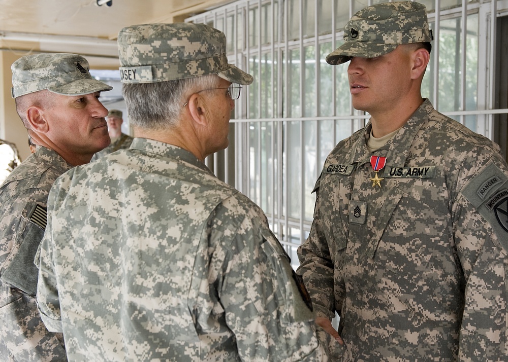 Chief of Staff of the Army presents awards