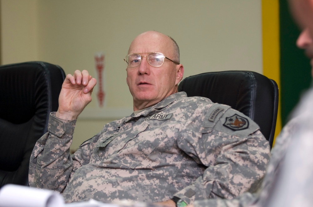 Lt. Gen. Bob Cone visits Camp Cropper