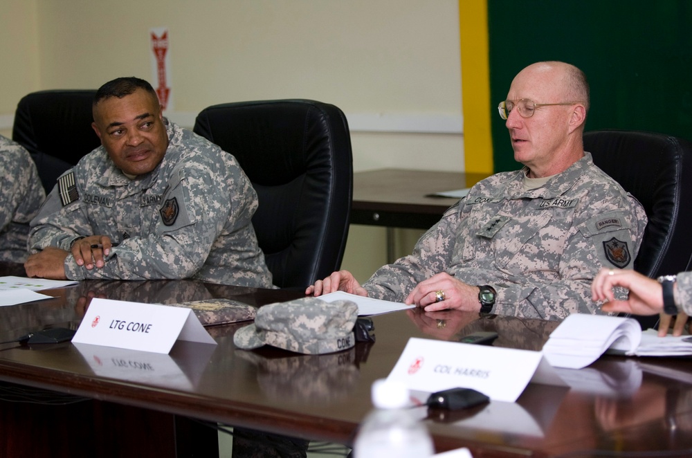 Lt. Gen. Bob Cone visits Camp Cropper