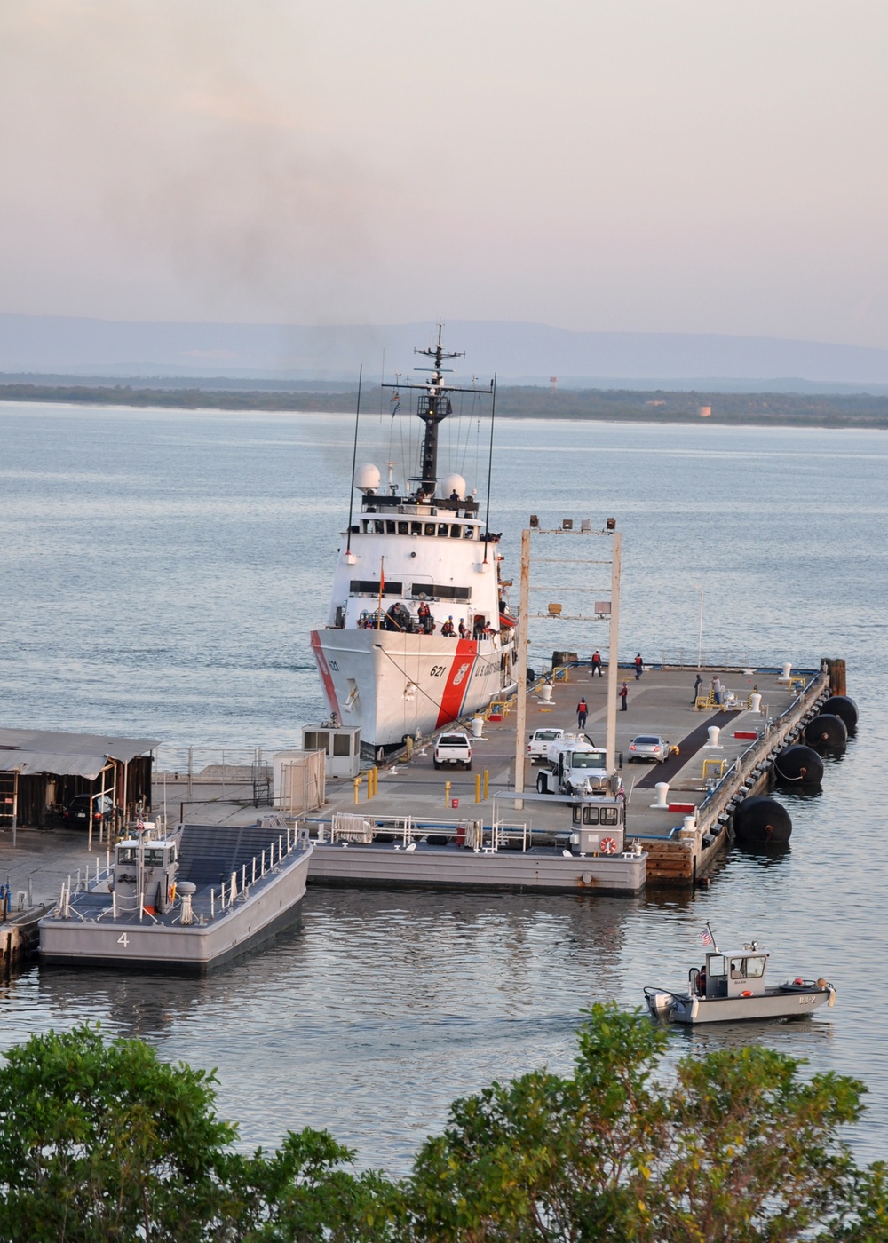 USCGC Valiant Pulls Into GTMO