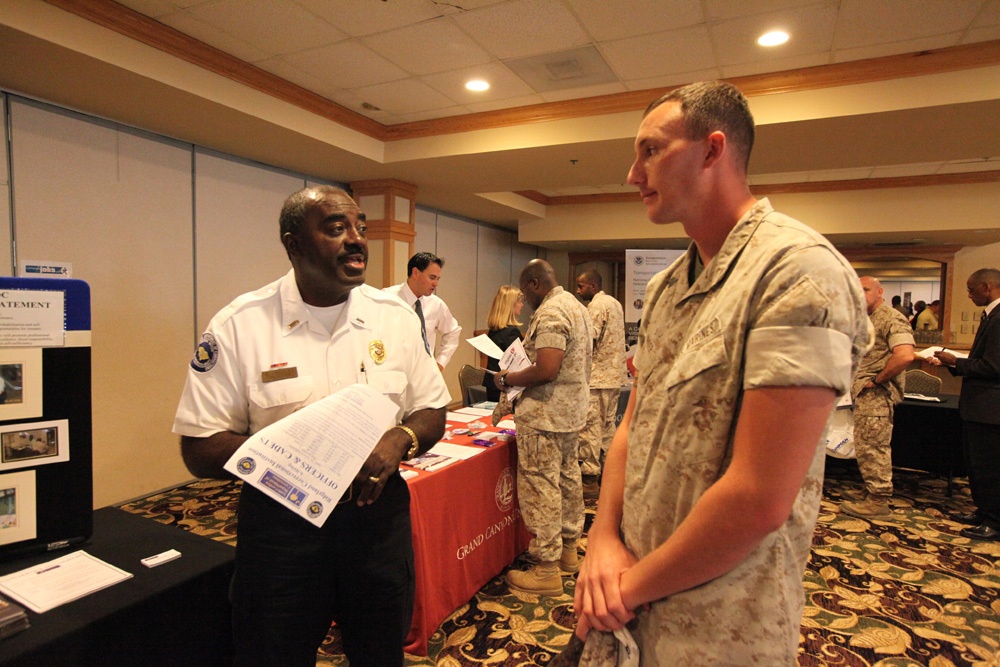 Career Expo Aims to Bring Jobs to Exiting Service Members