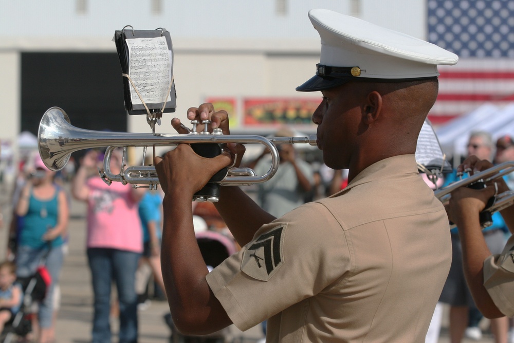 Flying, Rocking, Rolling: 3rd MAW Band Takes Air Show by Storm