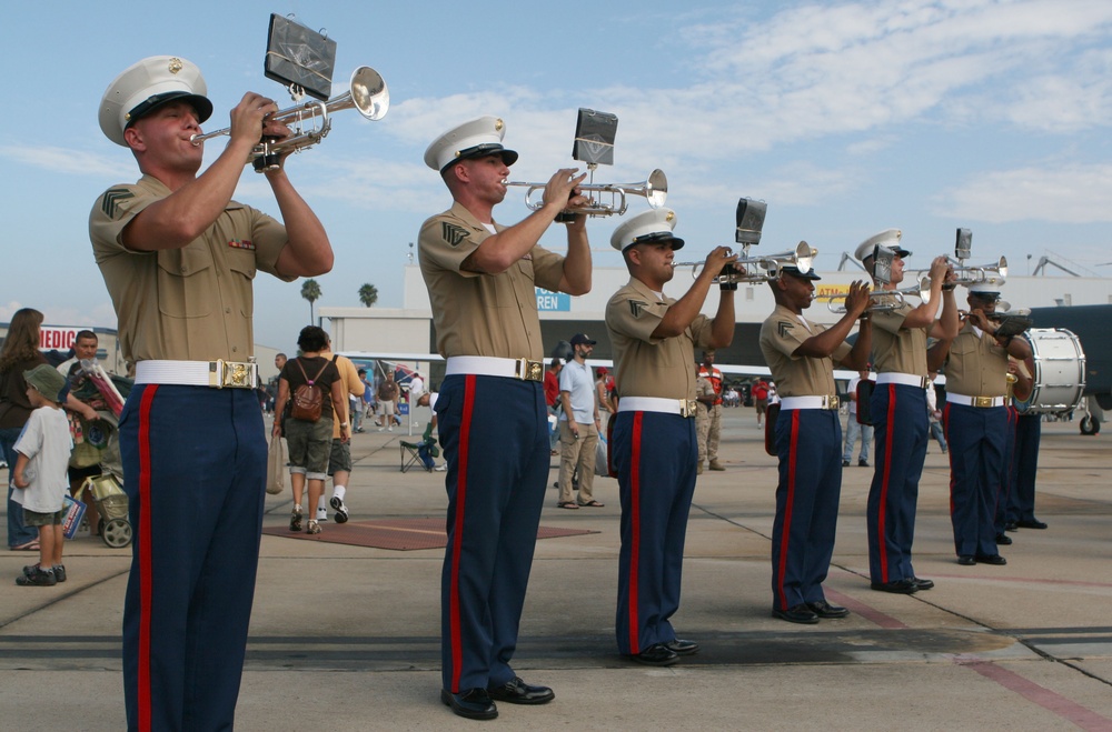 Flying, Rocking, Rolling: 3rd MAW Band Takes Air Show by Storm