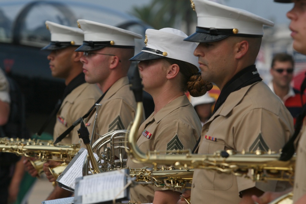 Flying, Rocking, Rolling: 3rd MAW Band Takes Air Show by Storm