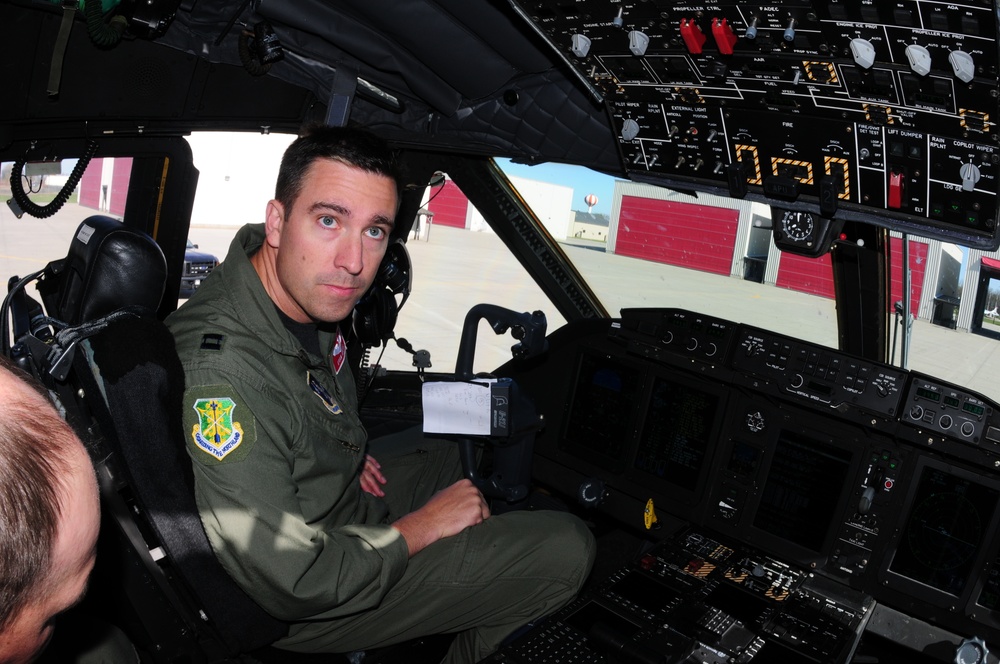 C-27J Lands at North Dakota Air National Guard for Familiarization