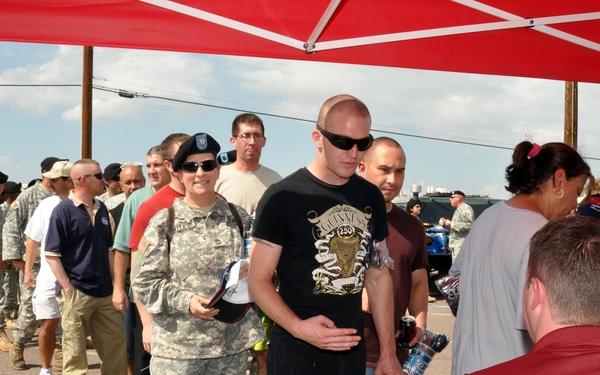 Ryan Newman Gives National Guard 300 NASCAR Tickets