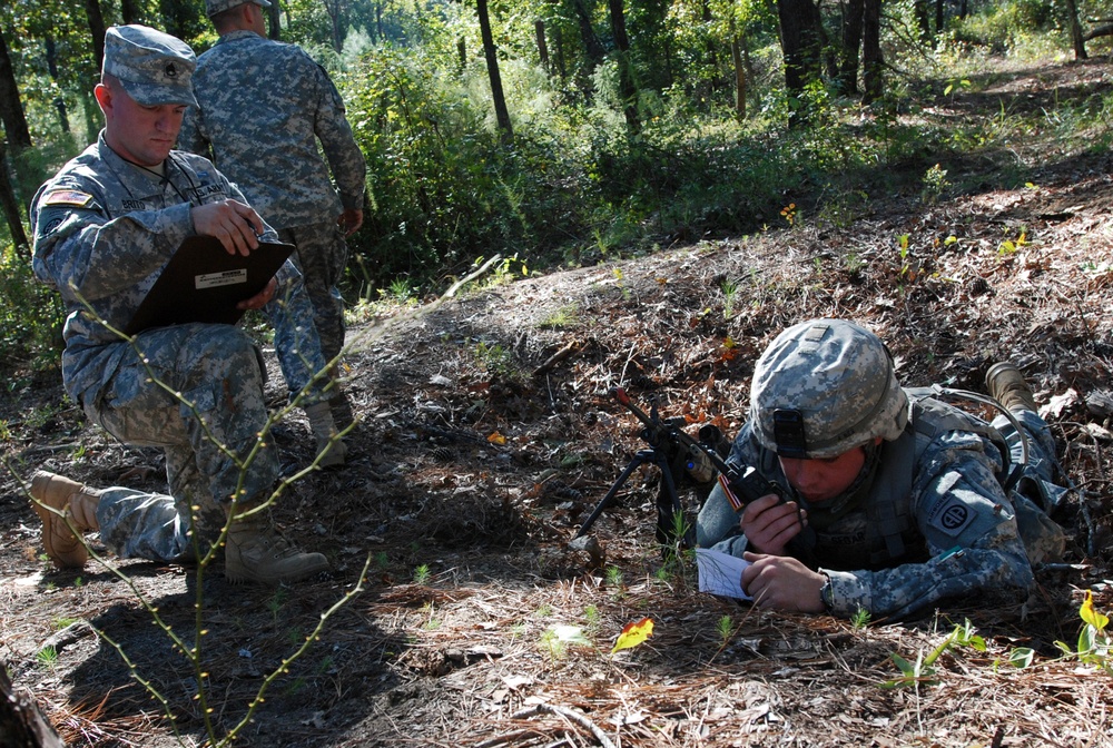 Experts in the Field: Falcons Paratroopers Earn the Title of Expert Infantrymen