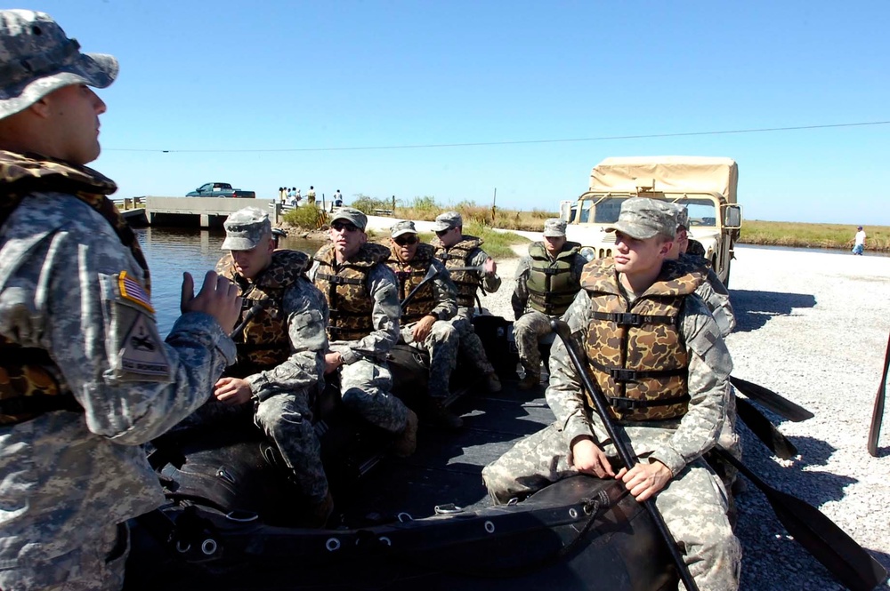Guardsmen Help ROTC Prepare for Ranger Challenge