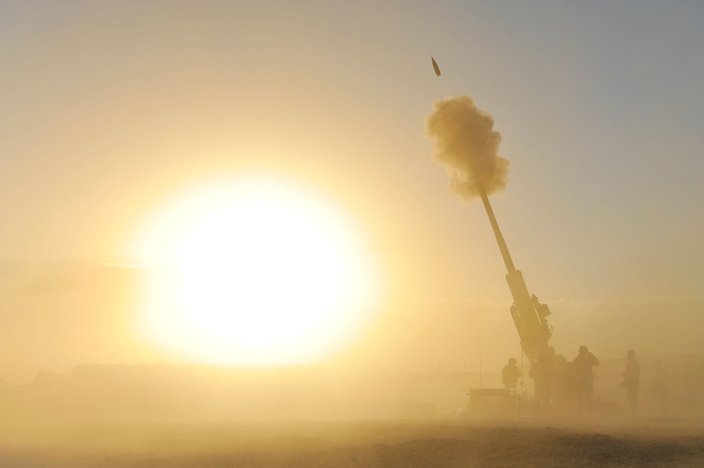 82nd Airborne Division Fires a Howitzer