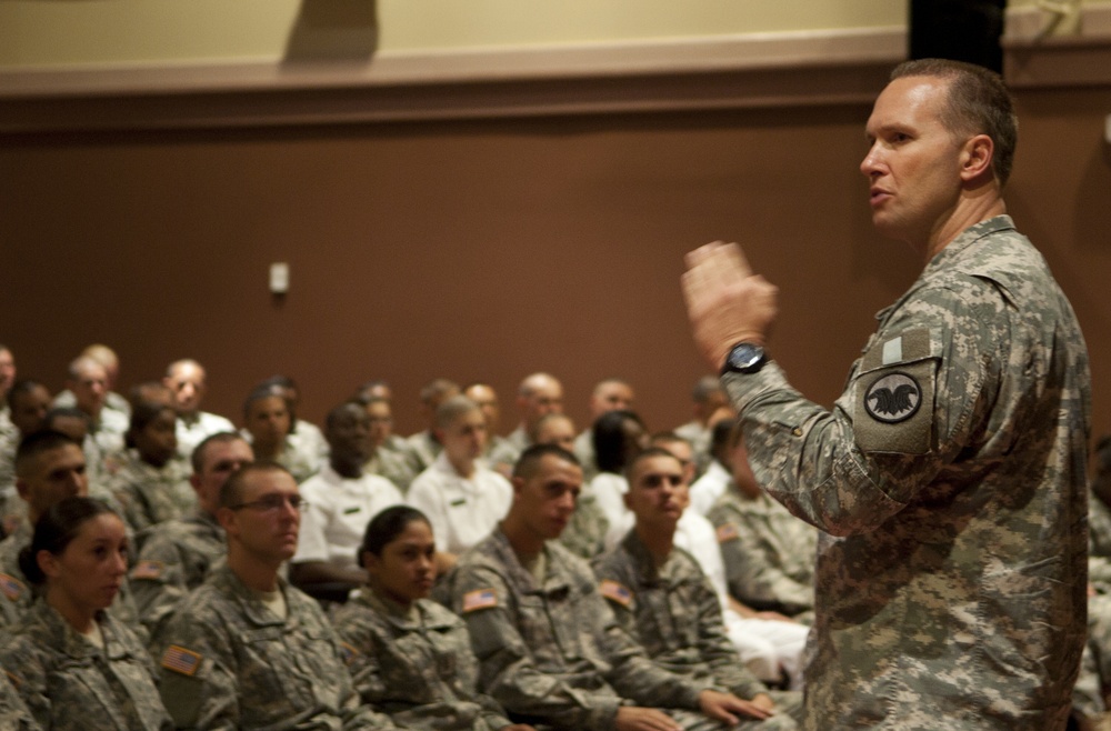 Army Reserve Command Sgt. Major visits Fort Lee trainees