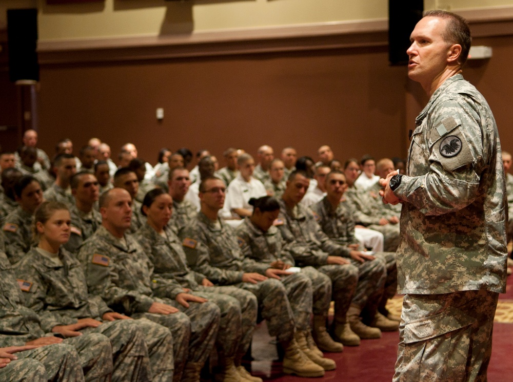 Army Reserve Command Sgt. Major visits Fort Lee trainees