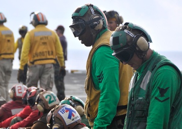 USS George Washington conducts fire drills