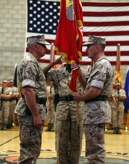 Dunford passes I MEF to Waldhauser