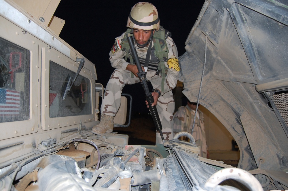 Long Knife cavalry scouts train ISF