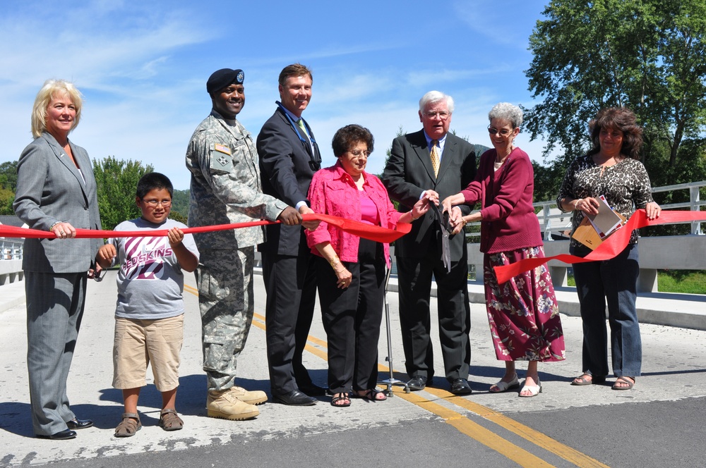 U.S. Army Corps of Engineers Nashville District dedicate $1.2 million Nicey Hazen bridge with Senator Hal Rogers