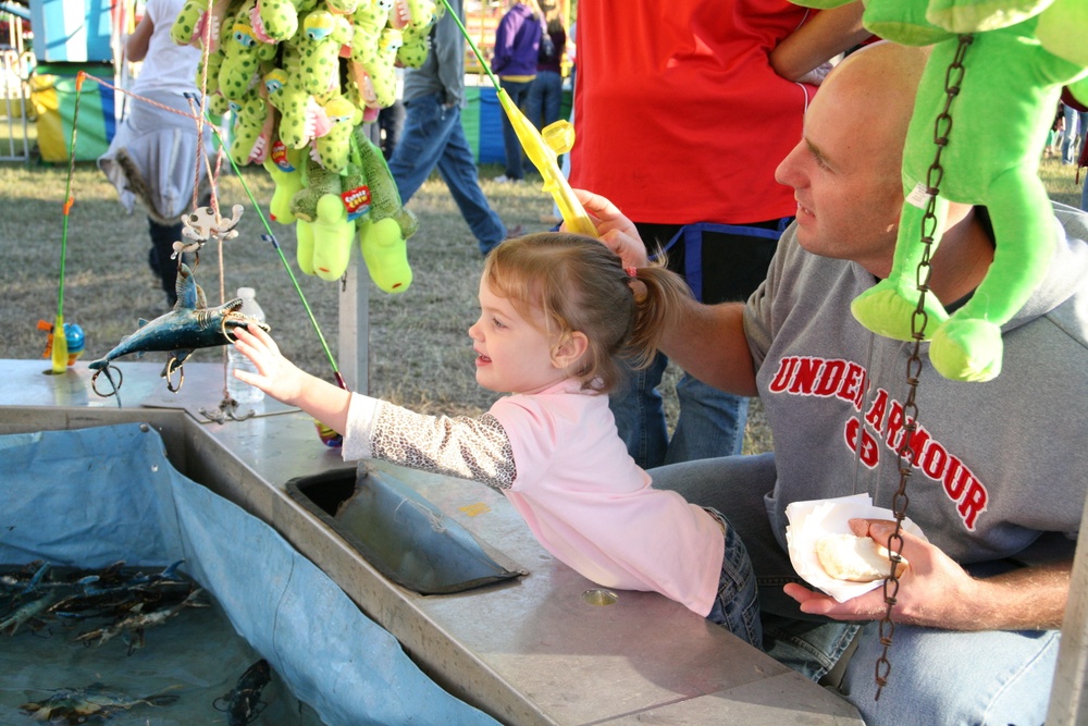 DVIDS Images Join fair fun at Craven County Fairgrounds [Image 2 of 3]