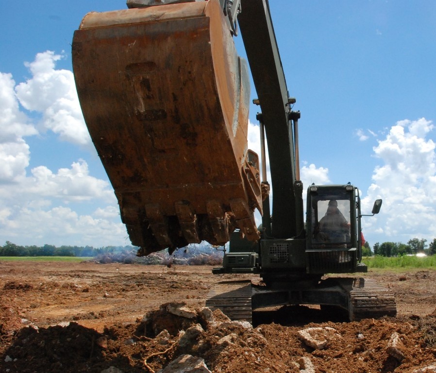 Guardsmen clear ground for new fairgrounds