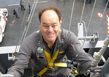 Christenson Inspects USS Carl Vinson