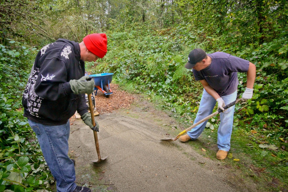 JBLM Soldiers help make a difference for local communities