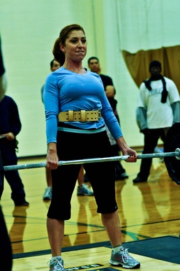 Soldier, spouse find drive together in JBLM bench press, dead lift championship