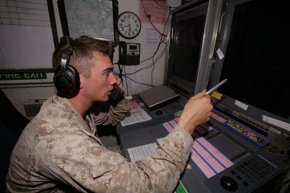 First ATC Marine qualified on UK radar controller position