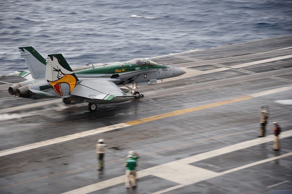 USS George Washington action