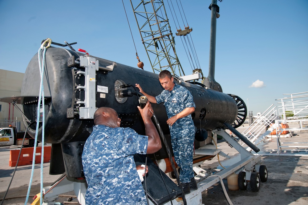 Littoral Combat Ship Mine Countermeasures Mission Package End-to-End tests