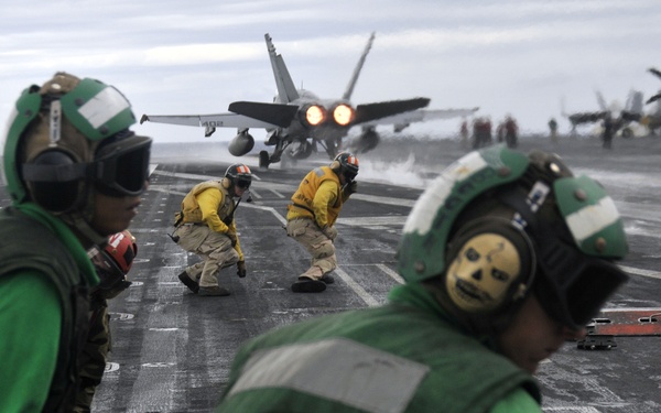 USS George Washington action