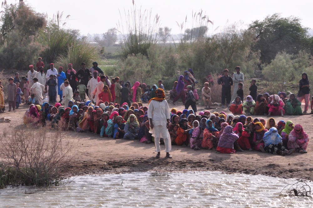 Marines continue relief operations in Sindh Province
