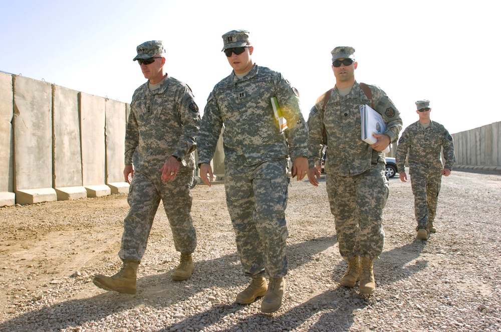 Lt. Gen. Cone visits III Corps Soldiers on FOB Echo