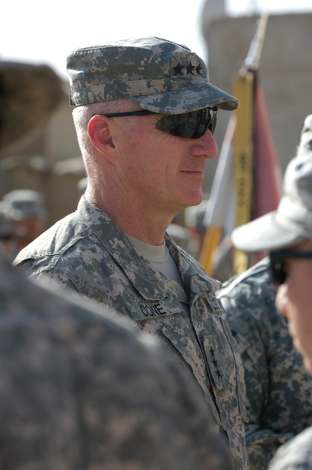 Lt. Gen. Cone visits III Corps Soldiers on FOB Echo