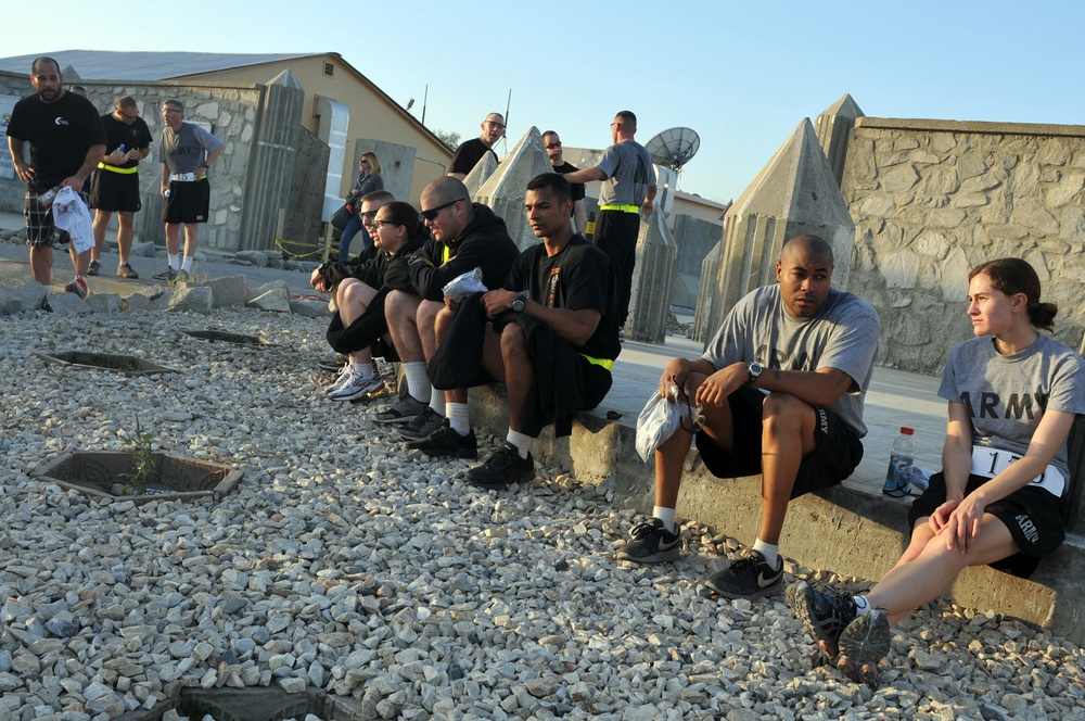 FOB Fenty runs Army Ten-Miler