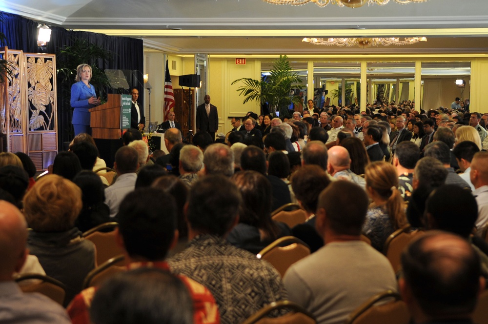 U. S. Secretary of State Hillary Rodham Clinton addresses military and political leaders of Hawaii