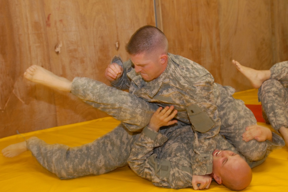 Human weapons: USD-C Soldiers train in hand-to-hand combat skills