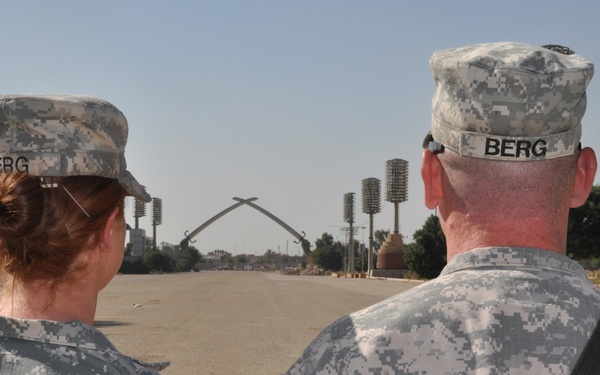 Married in the military: Couple shares experience of being married Soldiers deployed together