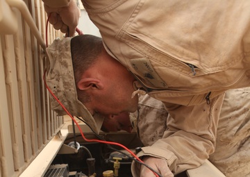 Wing Marines fly through convoy operations