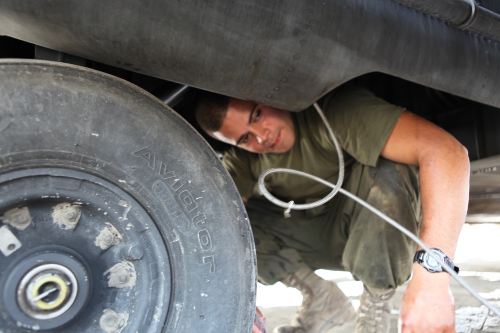 26th MEU Maintenance of Super Stallion Helicopter