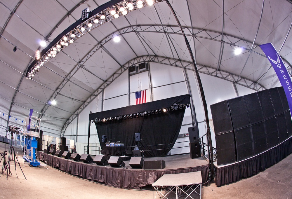 Ludacris live at Fort Meade