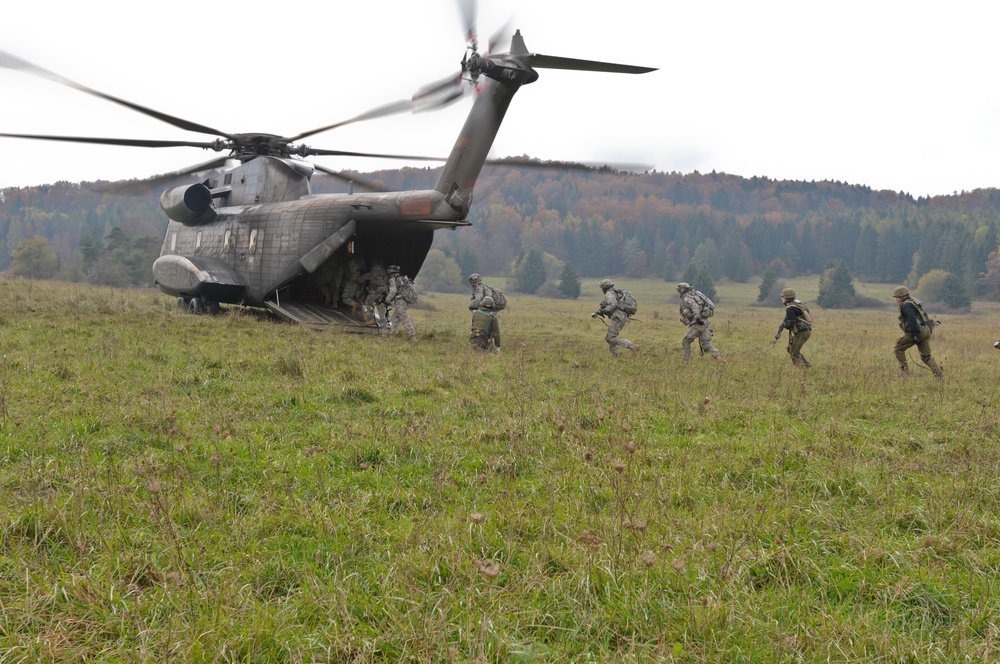 Artillerymen conduct first air assault during Hohenfels rotation